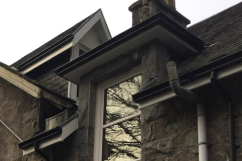 seamless aluminium guttering house